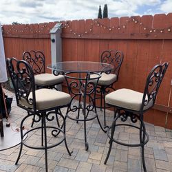 Outdoor Patio  Cast Iron Bar Table And 4 Chairs