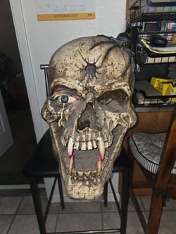Large 20” Vampire Skull - Halloween