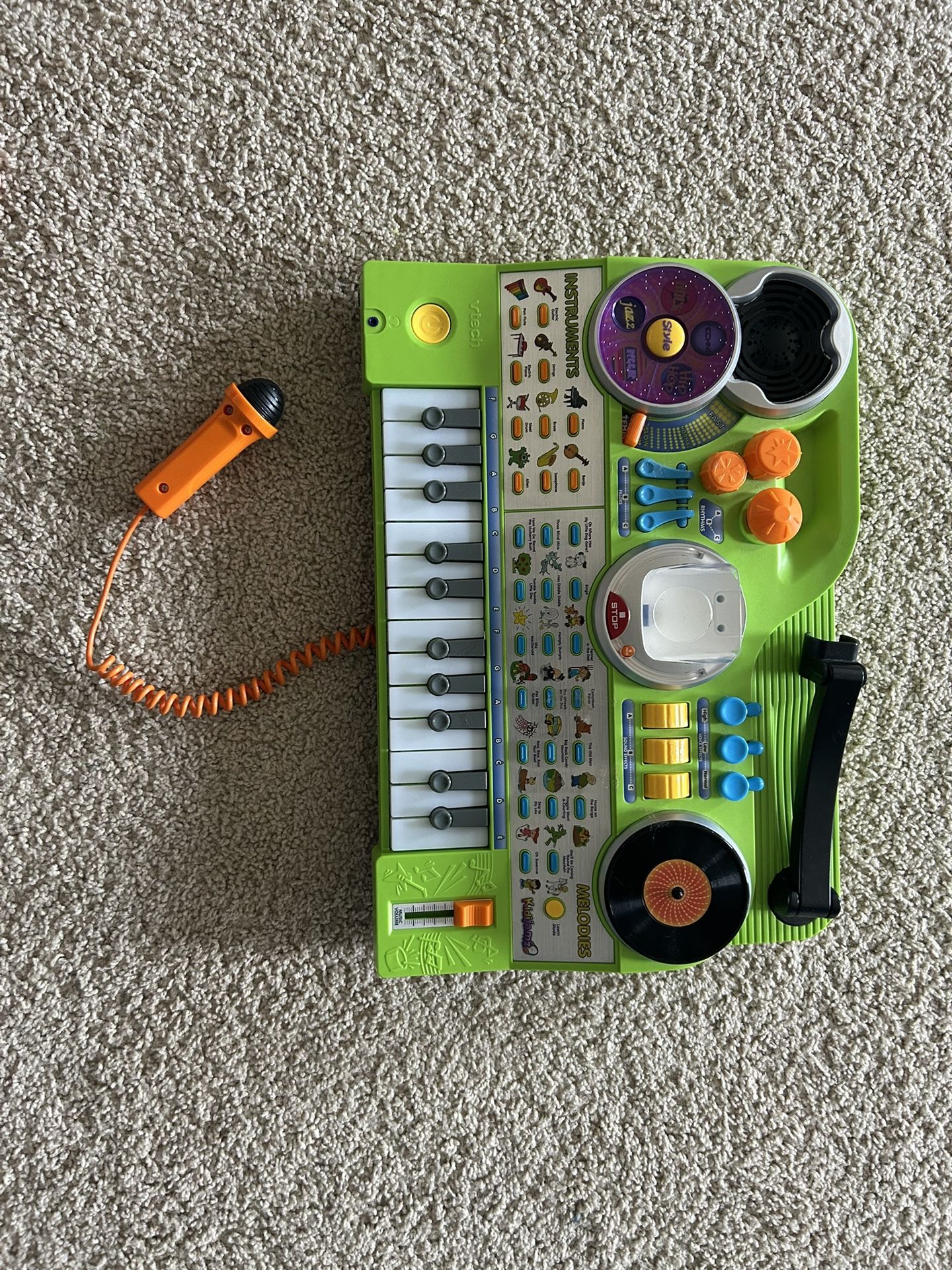 VTech KidiJamz Studioâ„¢ Interactive Music Station With Music Player