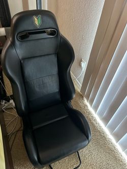 Recaro style bucket seat