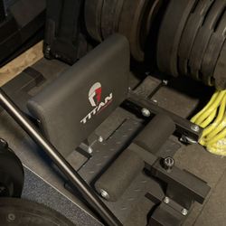 Sissy Squat Machine
