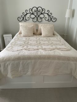 Queen Size Bed Frame with Four Storages