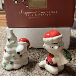 Snoopy’s Christmas Salt & Pepper Shaker