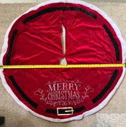 Tree skirt 45” across