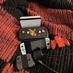 Nintendo Switch OLED +