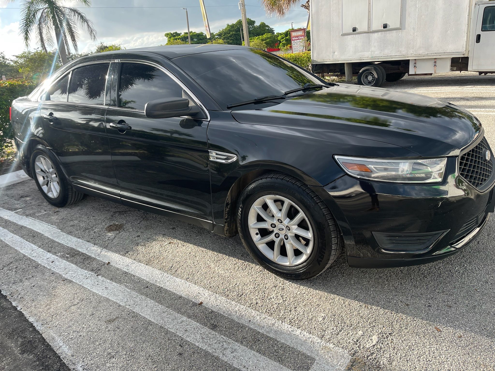2013 Ford Taurus