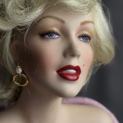 Franklin Mint Marilyn Monroe Porcelain Doll 21” Estate Licensed 1993