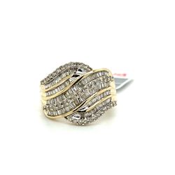 10kt Gold Diamond Ring With Bagguettes 1ctw 4.40grams Size 7 1/2 165061 1