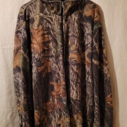 Camo Fleece Zipper Jacket. (XL)