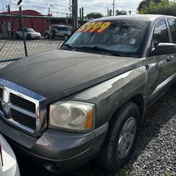 2006 Dodge Dakota