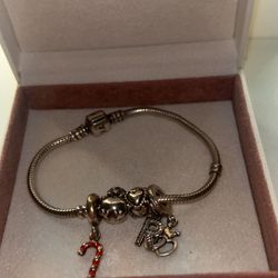 Pandora Bracelet With Charms 