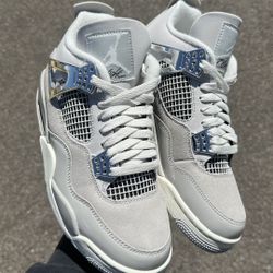 Wmns Jordan 4 Retro Frozen Moments