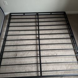 King Size Base- Black Metal