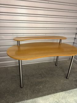 Stunning Condition Wood Desk