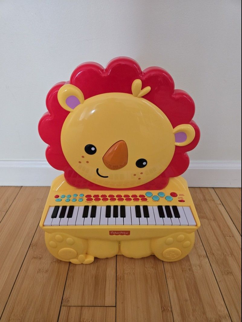 <Streamwood> Fisher-Price Lion Piano