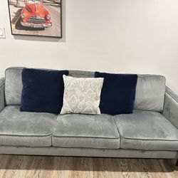 couch includes pillow