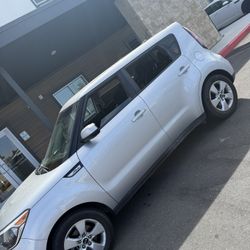 2017 kia Soul 