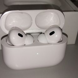 Never Used USB C  AirPods Pro 2 Bluetooth Earbuds 