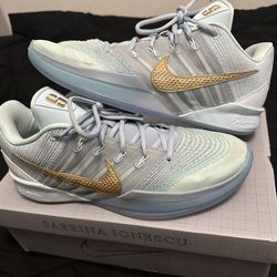 Nike Sabrina 3