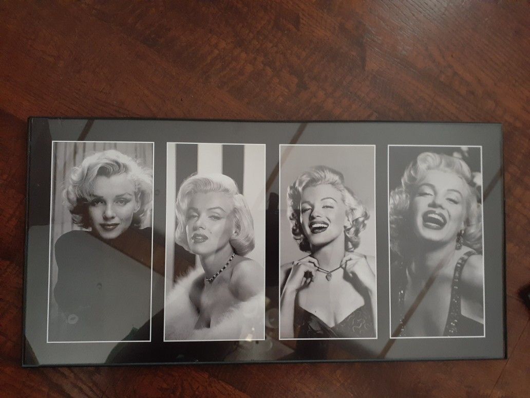 Marilyn Monroe pic framed