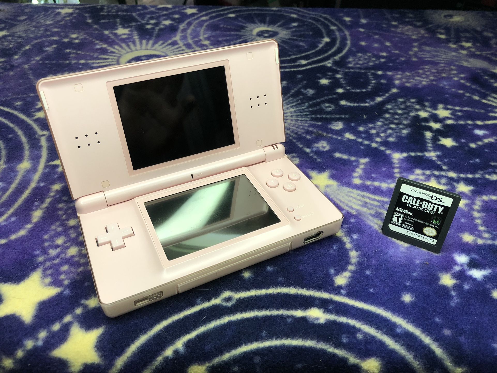 Pink Nintendo DS Lite | Call of Duty Black Ops Included