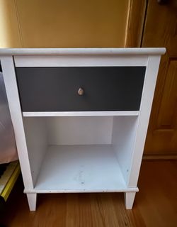 Night stand