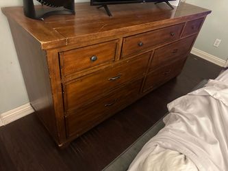 Ethan Allen dresser