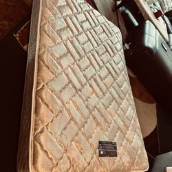 💞💞$280!!!—-(firm on price) nice Full size mattress—(mattress only)although I have many mattresses available of almost every size (no king size) you 