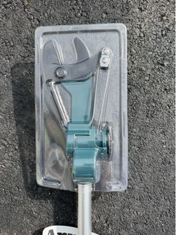 Brand New 63” Anvil Tree Pruner You Must Pick Up