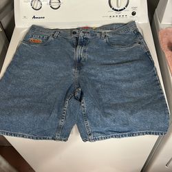 Men’s 38 Empyre shorts