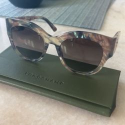 Woman’s Sunglass ( longchamp)