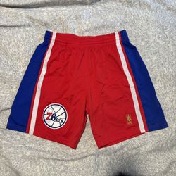 Mitchell & Ness Sixers Swingman Shorts, Size L