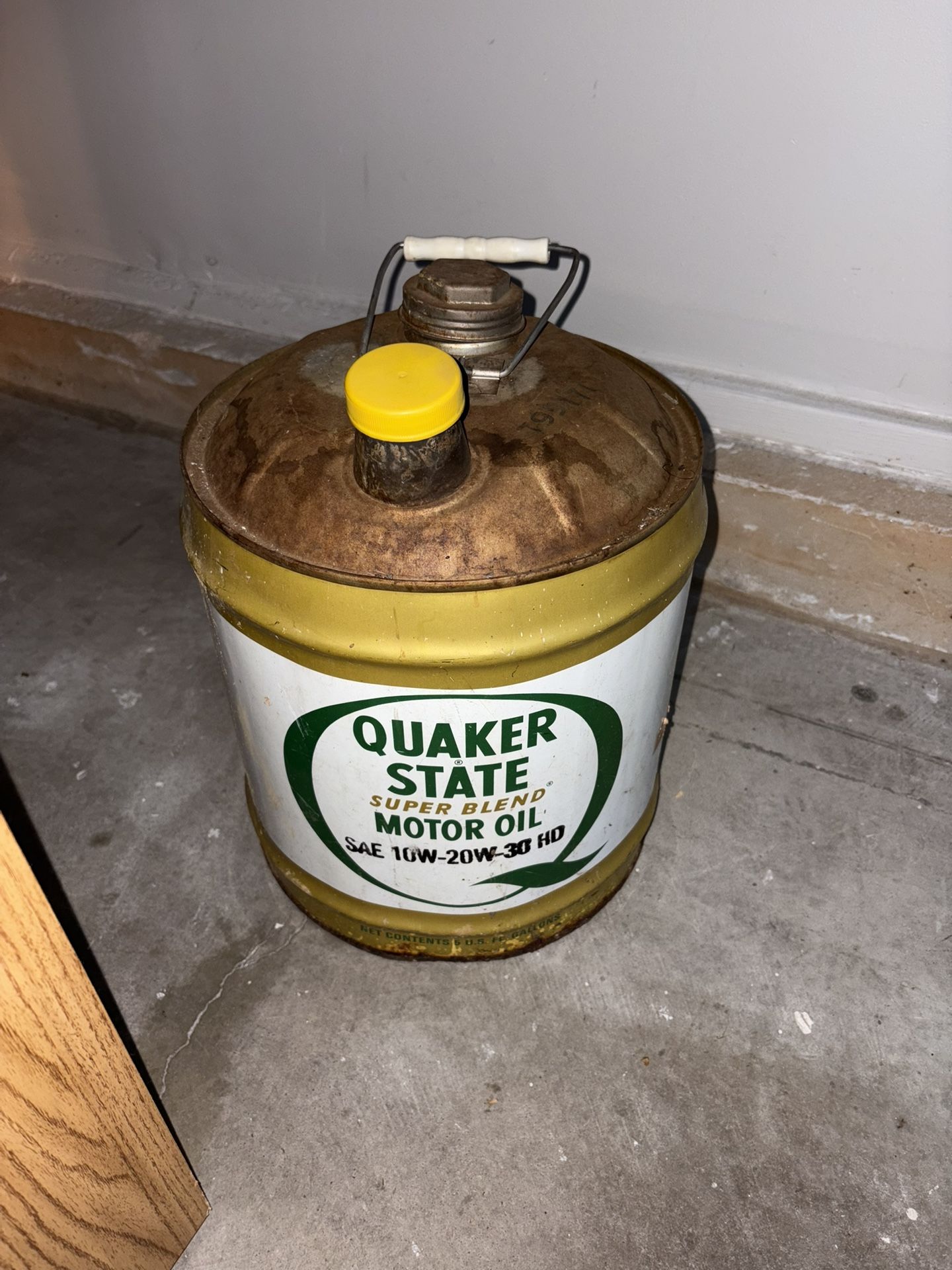 Vintage Quaker State Oil Can