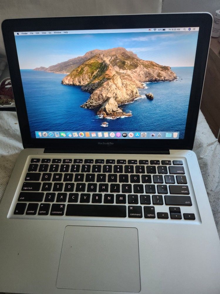 Used Mid 2009 MacBook Pro In Great Condition 