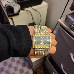 Yellow Gold Metal Base Plates Diamond Studded Bracelet 