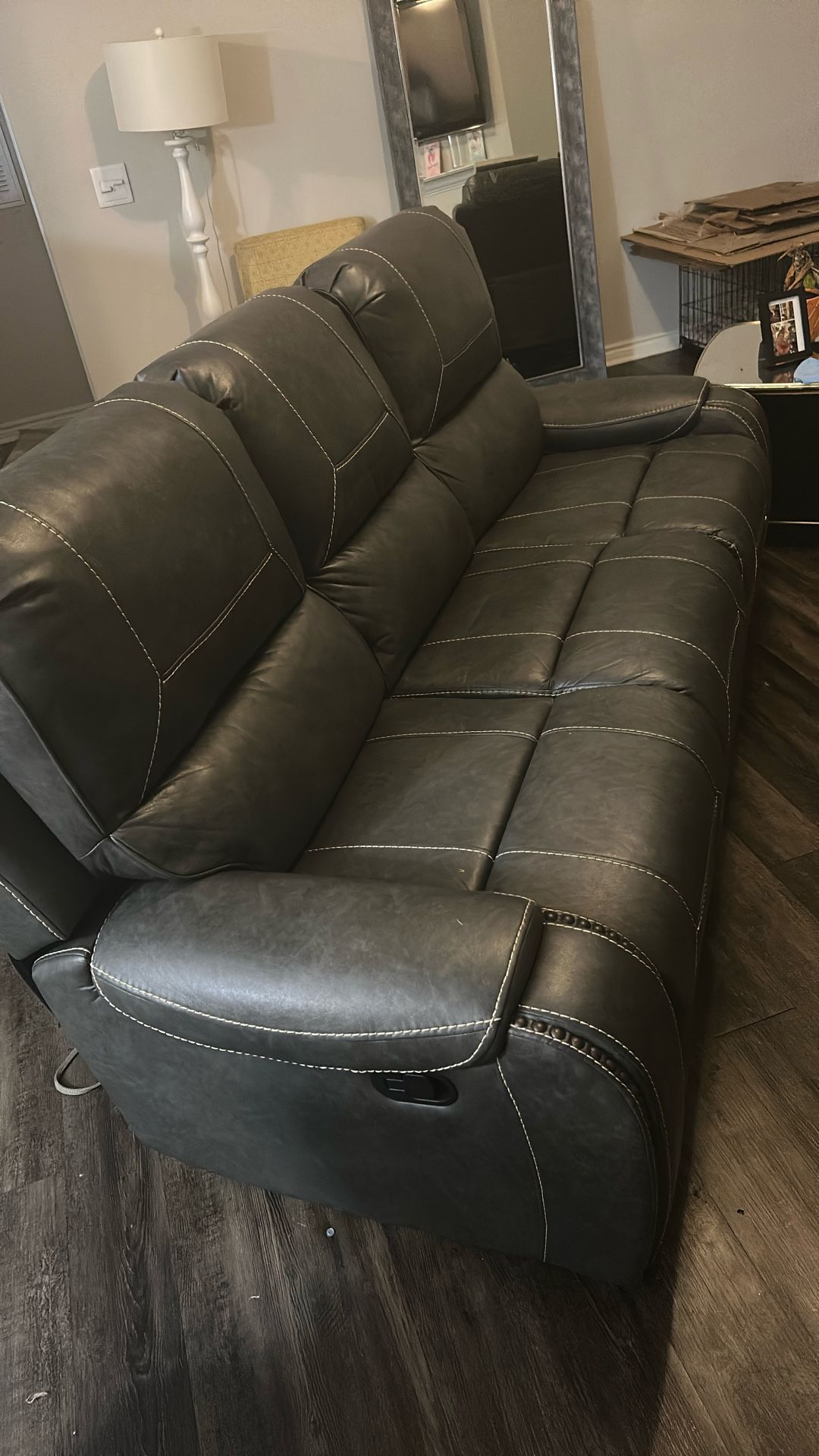Entertainment Recliner Set 