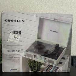 Crosley Cruiser Plus Vintage 3-Speed Bluetooth in/Out Suitcase Vinyl Record Player Turntable, Green Watercolor