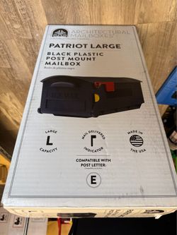 Patriot Plastic Large Mailbox Black