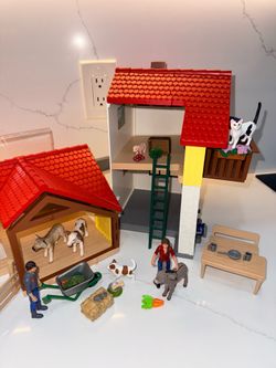 Schleich Farm World - Large Farmstead
