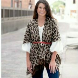 NWT Leopard Print Shawl One Size