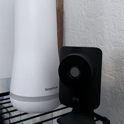 Simplisafe 7-Pc Security System - Used, Good Condition