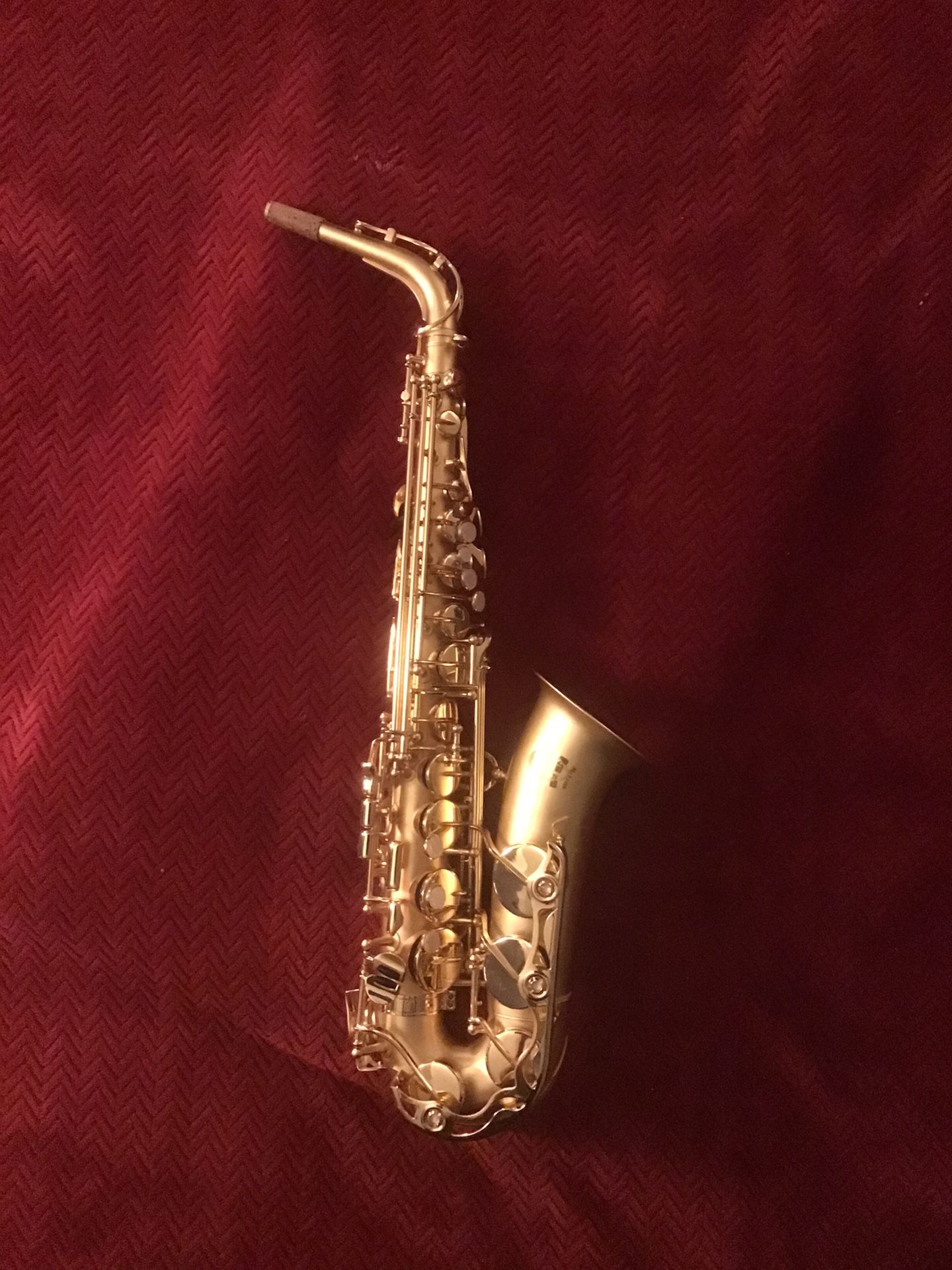 Alto Saxophone, matte gold lacquer finish