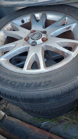 Volvo. Tire And Rims