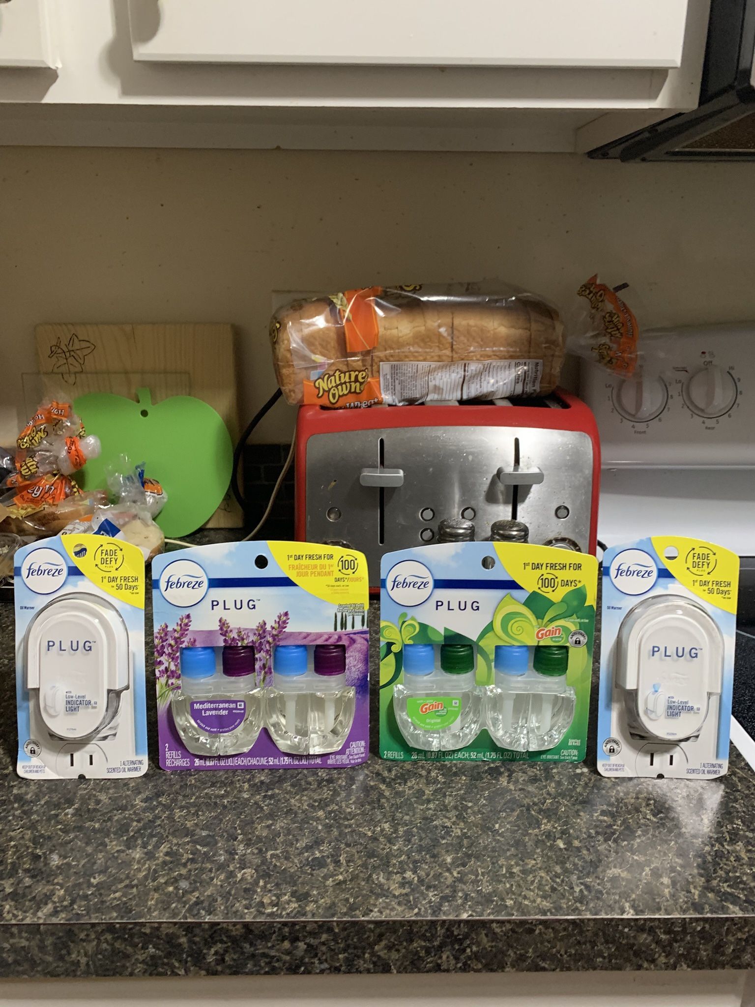 Fabreze Plug Bundle-4 Items!($26.36+ Value)