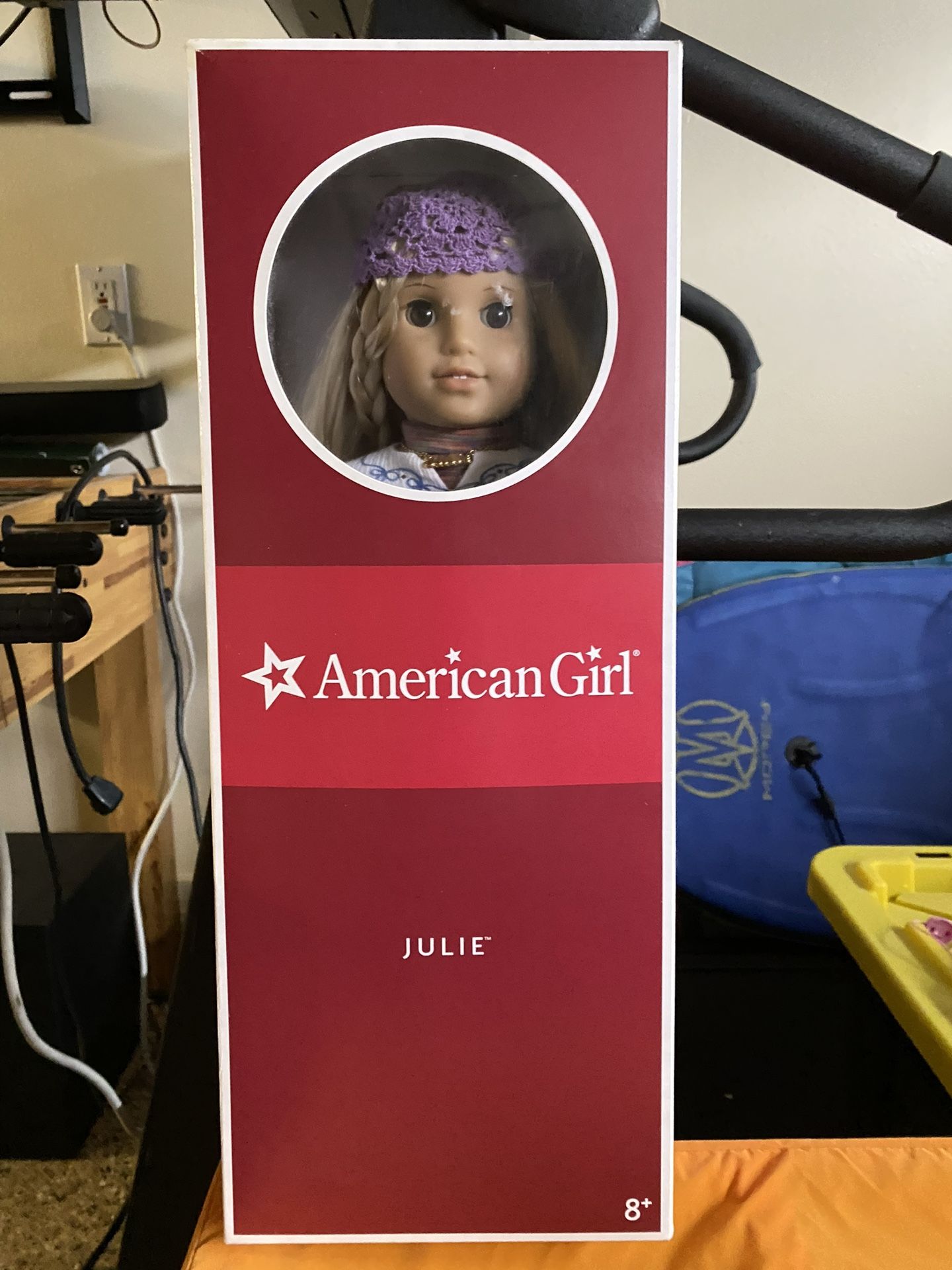 Julie American Girl Doll Set With Clothes And Bed 