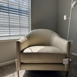 Caracole Leather Accent Chair – Like New – Retail $2300