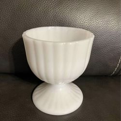 1950’s Vintage E.O. Brody white milk glass ridges ribbed (vertically) Goblet, pedestal planter compote bowl/candy dish/vase footed
