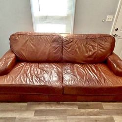 Pending! Gorgeous Modern Full Size Leather Sofa! 😎