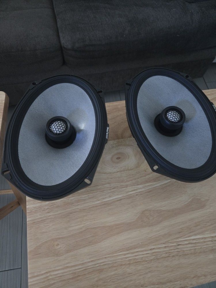 Alpine Type R 6X9 Speakers