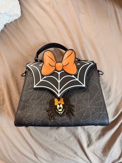 Spider Minnie Mouse lounge fly